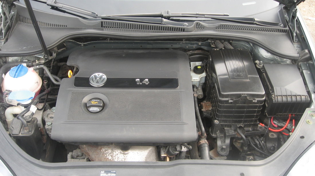 VW Golf Benzina 2004