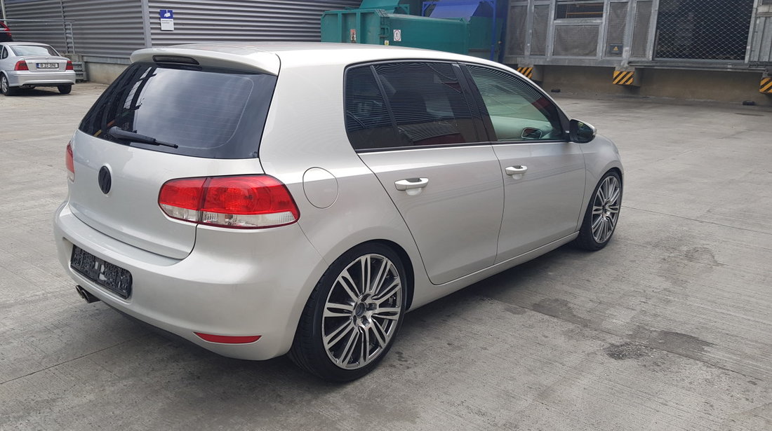 VW Golf Benzina 2010