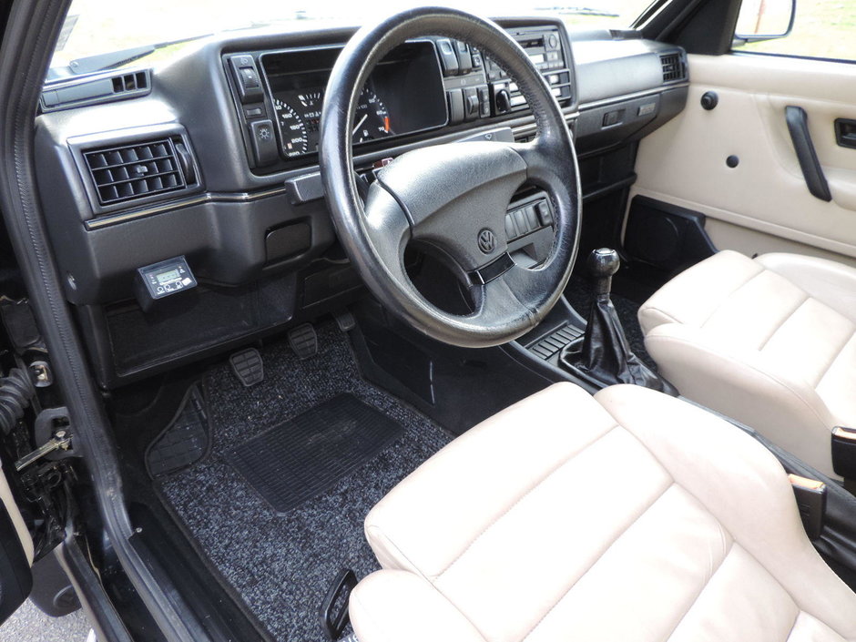 VW Golf Country de vanzare
