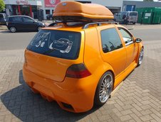 VW Golf cu bot de BMW E60