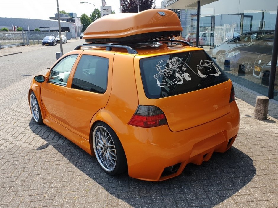 VW Golf cu bot de BMW E60