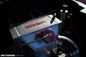 VW Golf cu motor central si tractiune spate