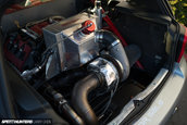 VW Golf cu motor central si tractiune spate