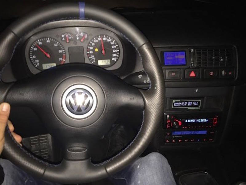 VW Golf de 900 CP