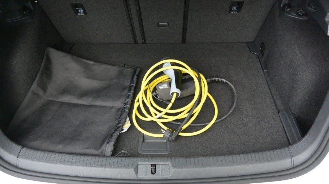 VW Golf Electric Comfortline