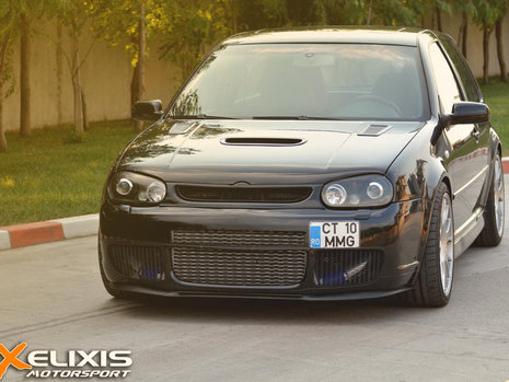 VW Golf Exelixis