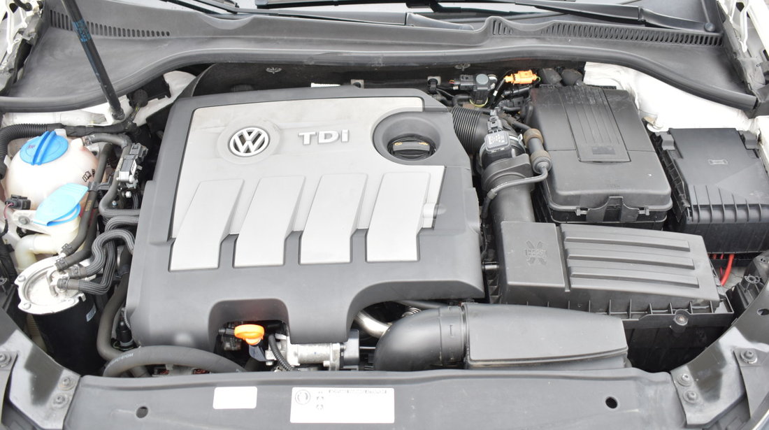 VW Golf Golf 6 Euro 5/1.6D 105 Cp/NAVI Mare/Bi-Xenox/START-STOP/Senzori parcare fata+spate+cameera/Bluetooth/Pilot…RECENT ADUSA DIN GERMANIA!!! 2011