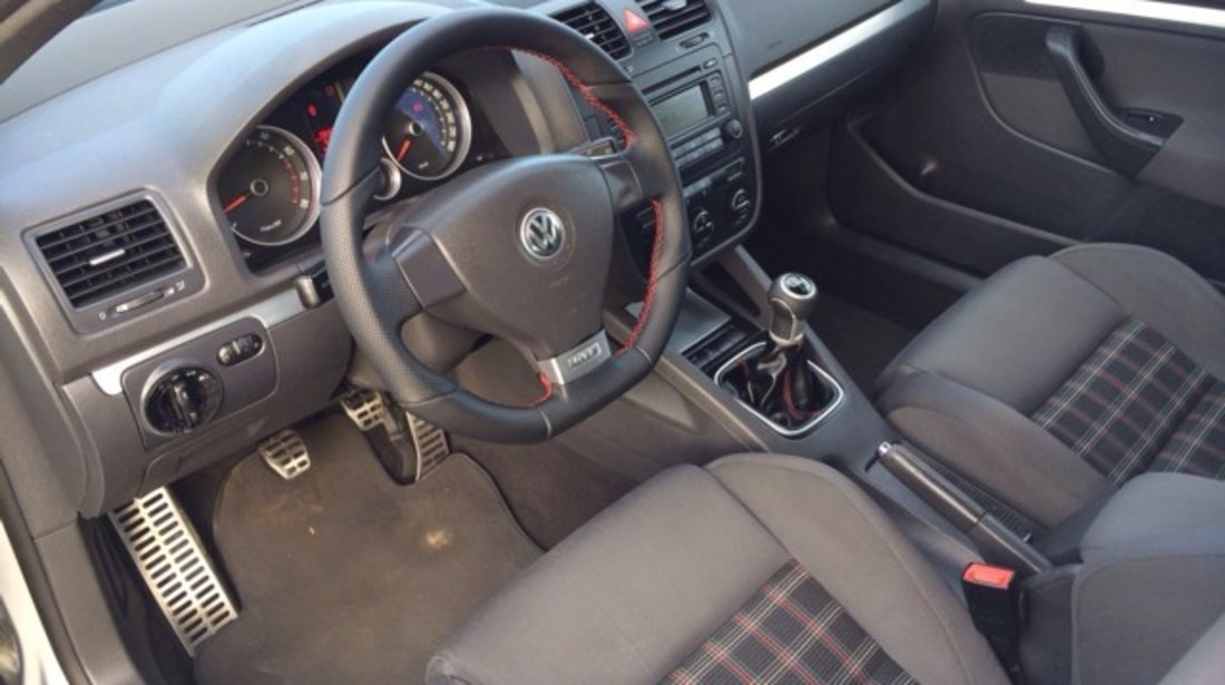 VW Golf GTI 5- 2.0 GTi 2005