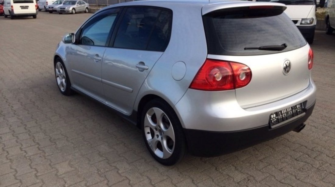 VW Golf GTI 5- 2.0 GTi 2005