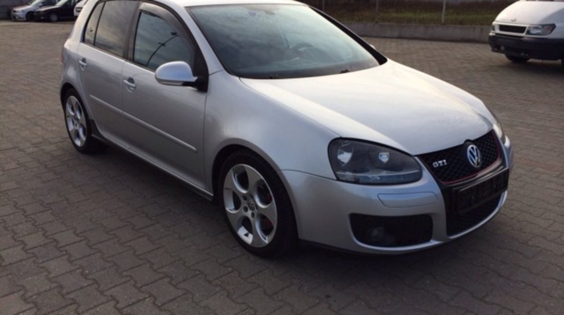 VW Golf GTI 5- 2.0 GTi 2005