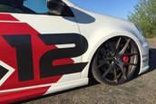 VW Golf GTI cu perne de aer