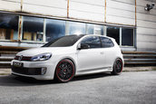 VW Golf GTI Edition 35 by Dotz Shift