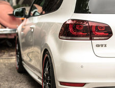 VW Golf GTI Edition 35 by Dotz Shift