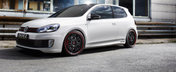 VW Golf GTI by Dotz Shift: 335 cai putere, suspensie sport si jante pe 19 inch