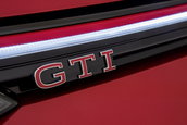 VW Golf GTI si GTE