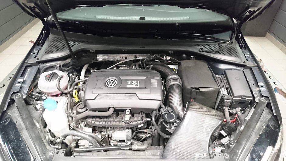 VW Golf R de 519 CP