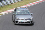 VW Golf R Estate - Noi Poze Spion