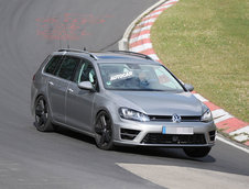 VW Golf R Estate - Noi Poze Spion