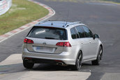 VW Golf R Estate - Noi Poze Spion