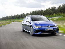 VW Golf R Variant - Galerie foto