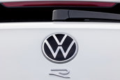VW Golf R Variant - Galerie foto