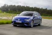 VW Golf R Variant - Galerie foto