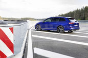 VW Golf R Variant - Galerie foto