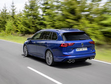 VW Golf R Variant - Galerie foto