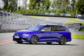 VW Golf R Variant - Galerie foto