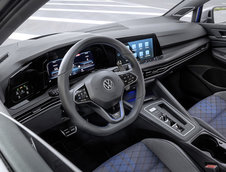 VW Golf R Variant - Galerie foto