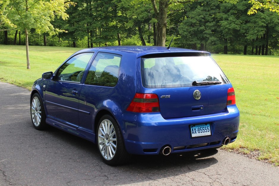 VW Golf R32 cu 1.789 mile