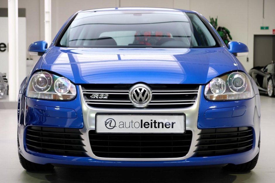 VW Golf R32 cu 27000 km