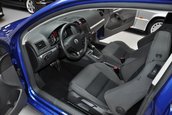 VW Golf R32 cu 27000 km