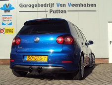 VW Golf R32 de 501 CP, de vanzare