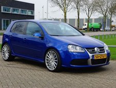 VW Golf R32 de 547 CP