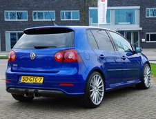 VW Golf R32 de 547 CP