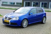 VW Golf R32 de 547 CP