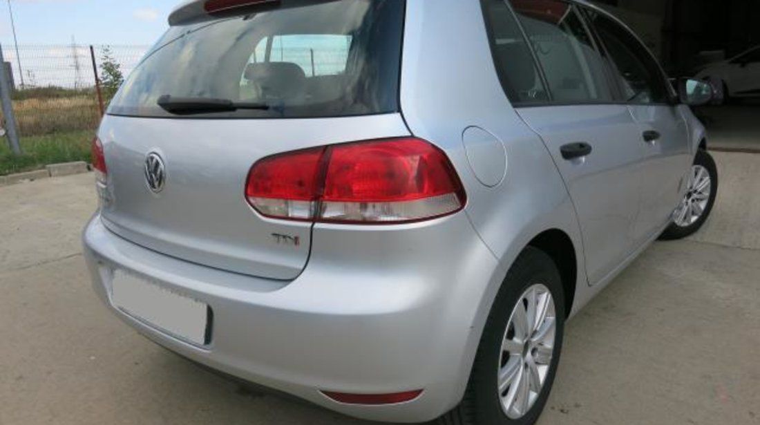 VW Golf VI Drive 1.6 TDI 105 CP 2012