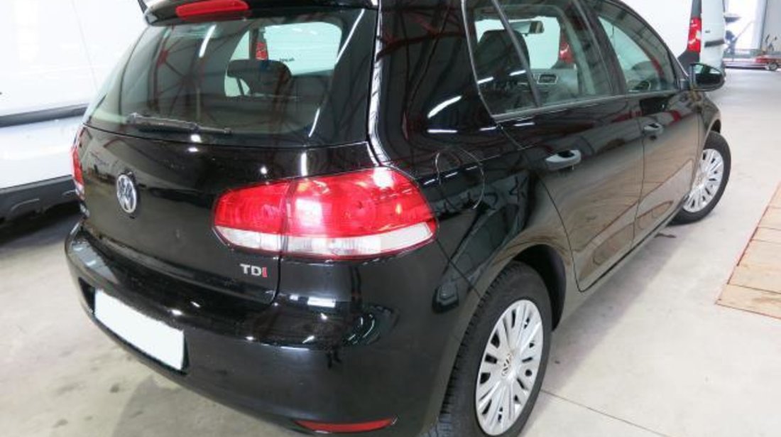 VW Golf VI Trendline Special Edition 1.6 TDI DPF 105 CP 2012