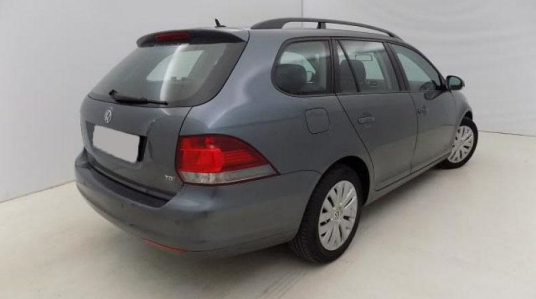 VW Golf VI Variant 1.6 TDI Trendline 105 CP 2012