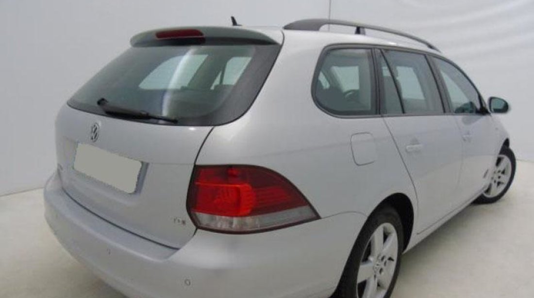 VW Golf VI Variant 1.6 TDI Trendline 105 CP 2013