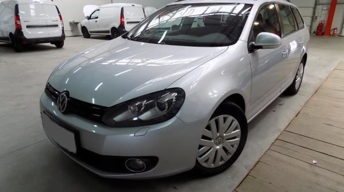 VW Golf VI Variant Trendline 1.6 TDI DPF 105 CP M5 2011