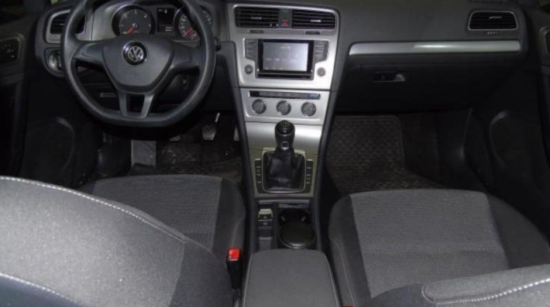 VW Golf VII 1.6 TDI 105 CP BMT Trendline Start/Stop 2013