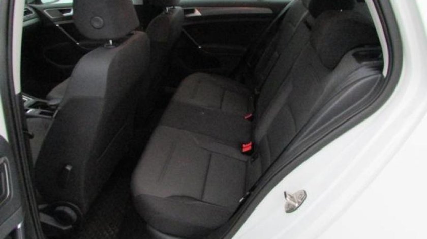 VW Golf VII 1.6 TDI BlueMotion Technology DSG 7+1 Comfortline 105 CP Star/Stop 2013