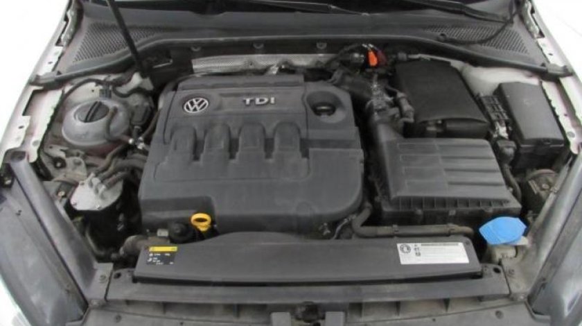 VW Golf VII 1.6 TDI BlueMotion Technology Trendline 105 CP 2013