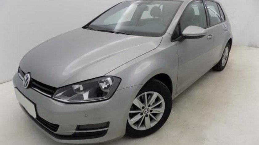 VW Golf VII 1.6 TDI BlueMotion Technology Comfortline 105 CP 2013