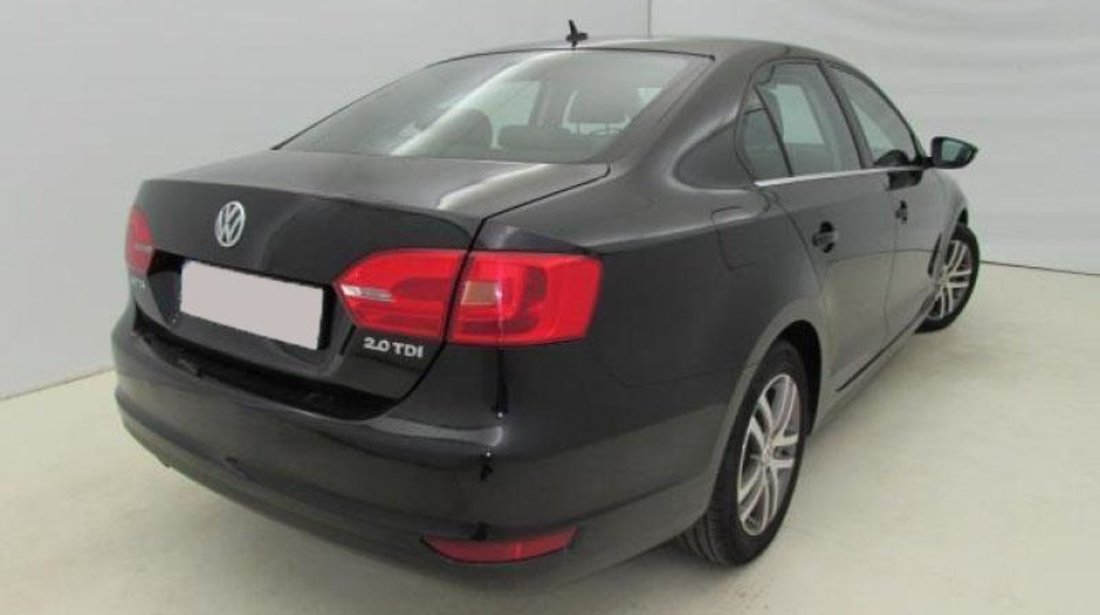 VW Jetta 2.0 TDI Highline 140 CP 2012