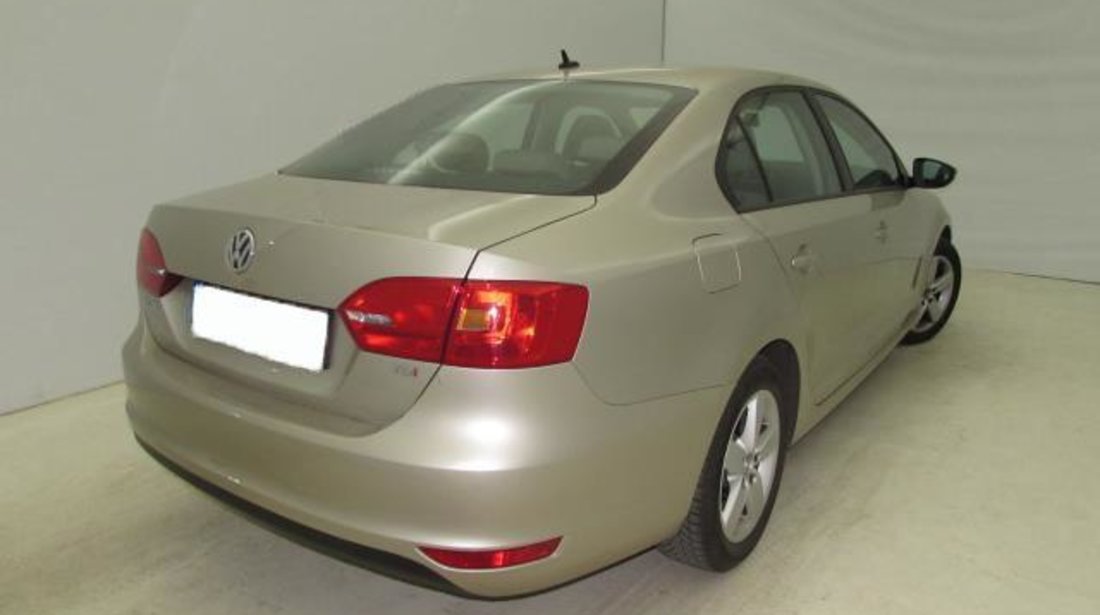 VW Jetta CL 1.6 TDI 105 CP M6 2012