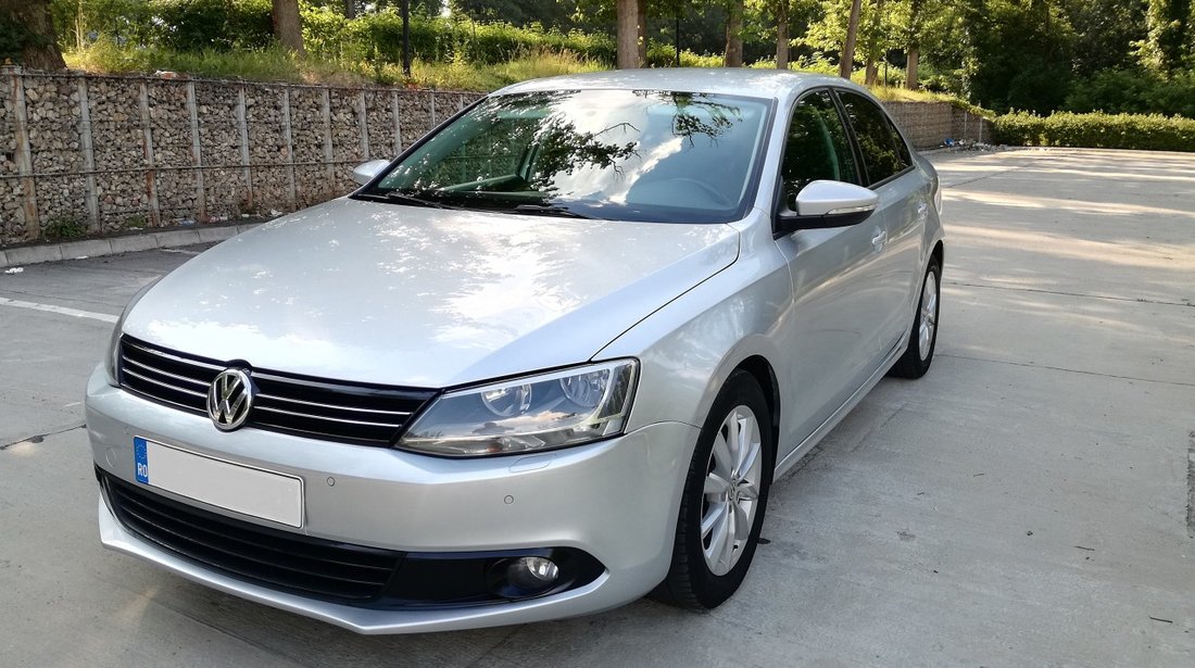 VW Jetta FULL 2012