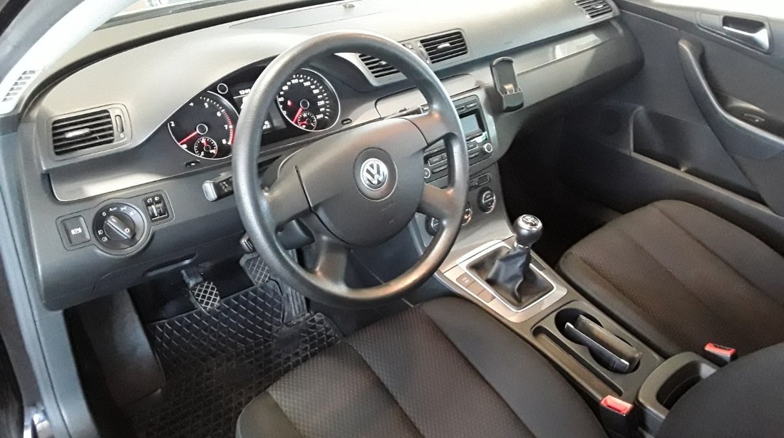 VW Passat 1.6 benzina 2009